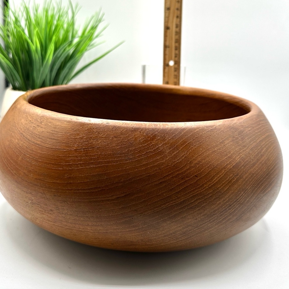 Teak Large Wood Salad Bowl. Made in Thailand. - Picture 7 of 14
